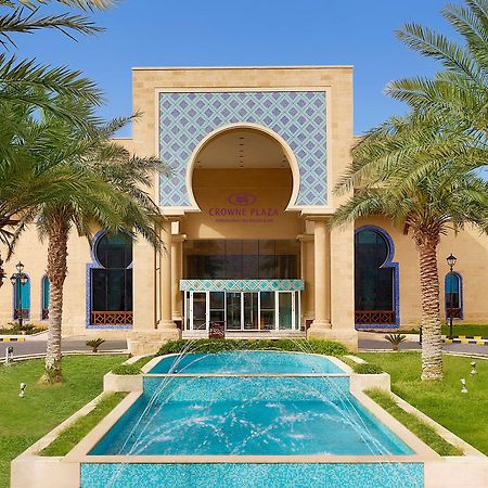 Crowne Plaza Jordan Dead Sea Resort & Spa By Ihg Sweimeh Kültér fotó The entrance of the hotel