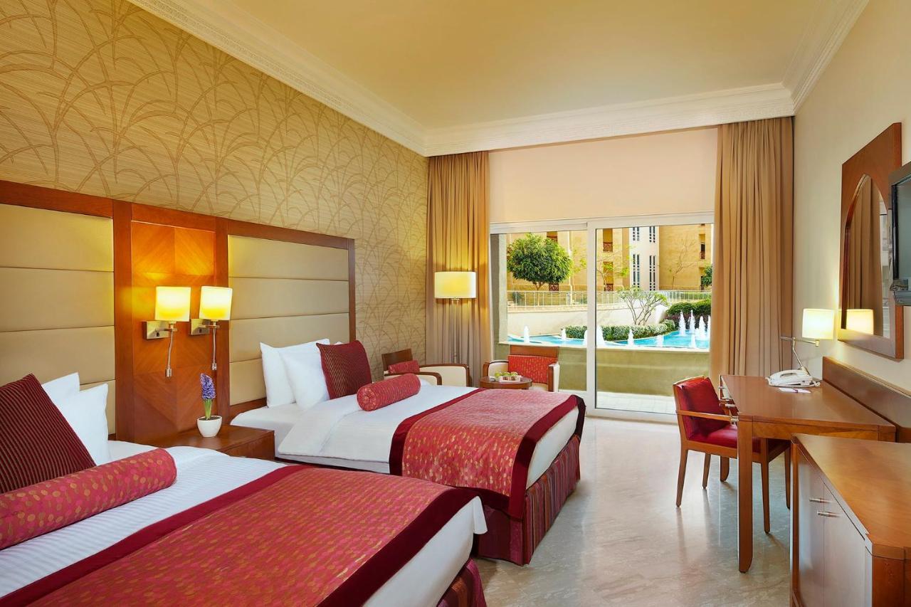 Crowne Plaza Jordan Dead Sea Resort & Spa By Ihg Sweimeh Kültér fotó A room at the Hilton Sharm El Sheikh